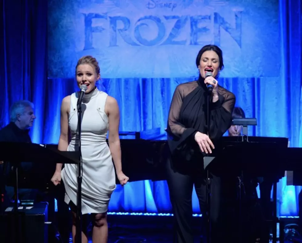 Frozen Sets Record for Most Weeks at #1 by a Soundtrack Since Titanic [VIDEOS]