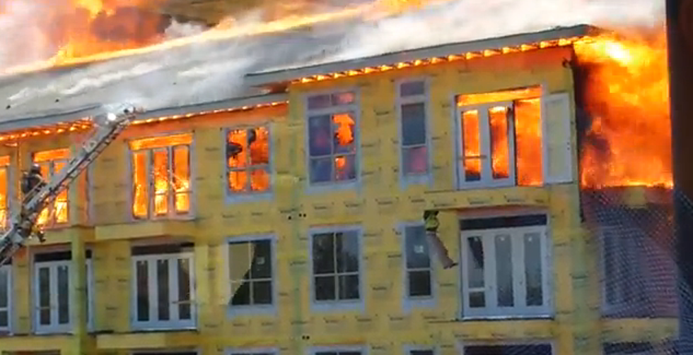 Houston Apartment Fire Traps Construction Worker [VIDEO]