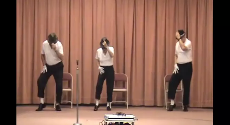 Seniors Dance To Michael Jackson&#8217;s &#8216;Billie Jean&#8217; [VIDEO]