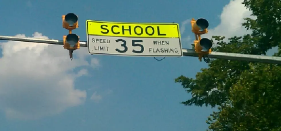 East Texas School Zone Lights Are Flashing Again