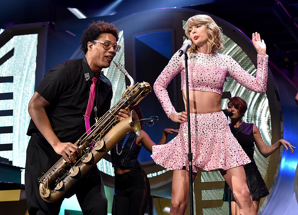 Taylor Swift ‘1989’ Mashup – Every Song in Under 3 Minutes [VIDEO]