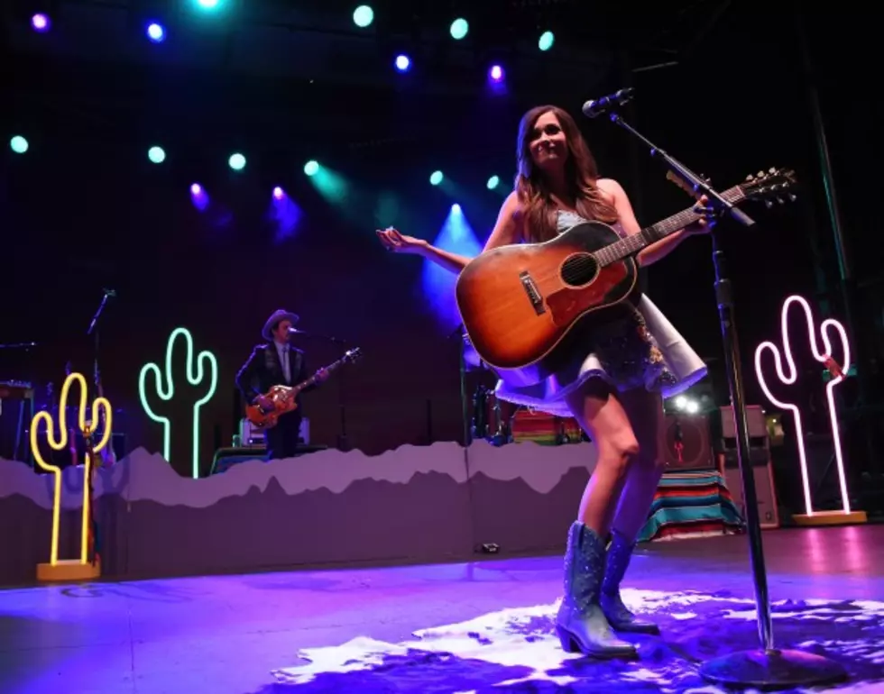 Kacey Musgraves Covers Britney Spears&#8217; &#8216;Toxic&#8217; [VIDEO]