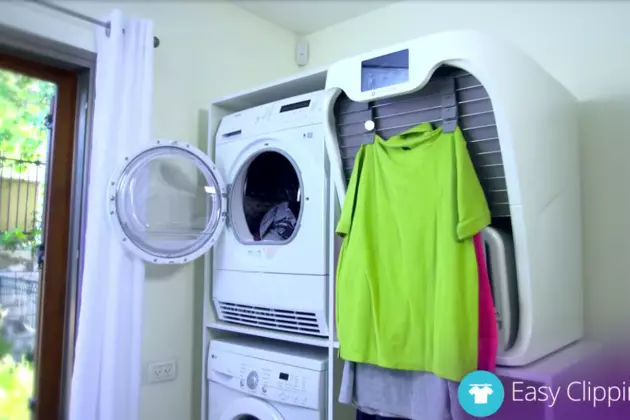 A Self-Folding Laundry Machine