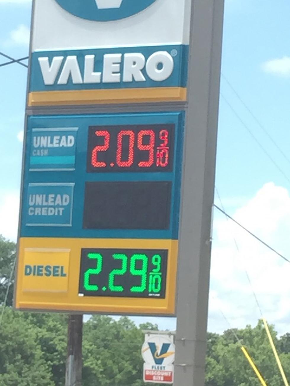 Gas Price Signs Aren’t What They Seem To Be Sometimes, Be Aware!