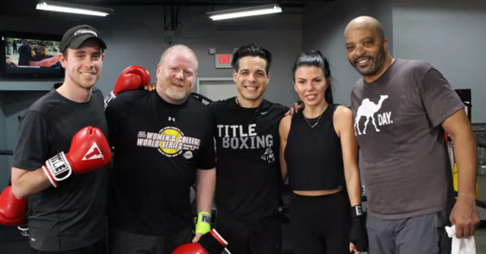 Big Al Learns Boxing Thanks To Jenna [VIDEO]