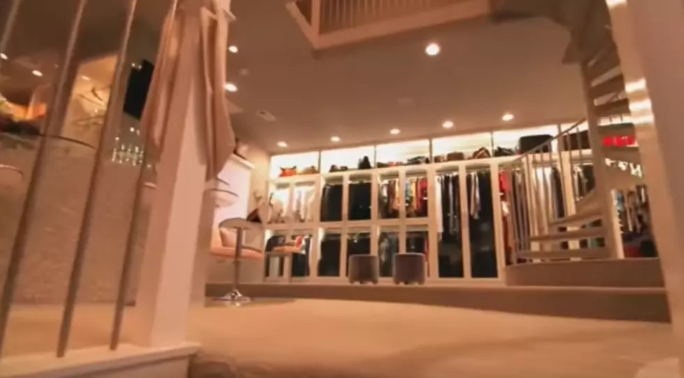 Did You Know the World’s Largest Closet is in Texas?