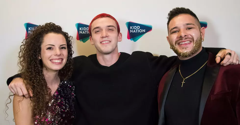 Backstage With Lauv