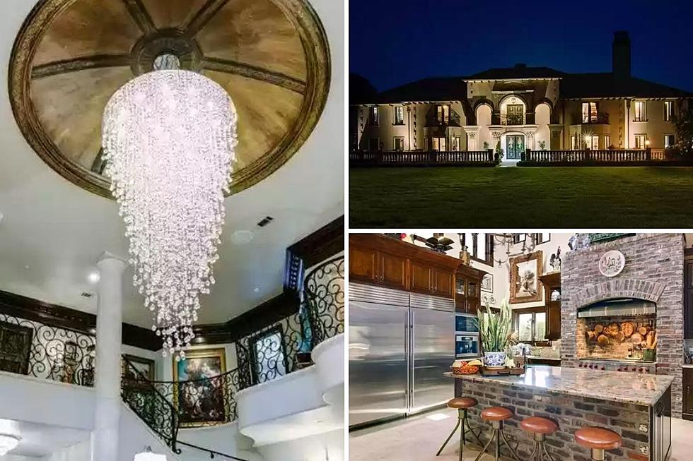 Check Out The Chandelier In This $4m Texarkana Home