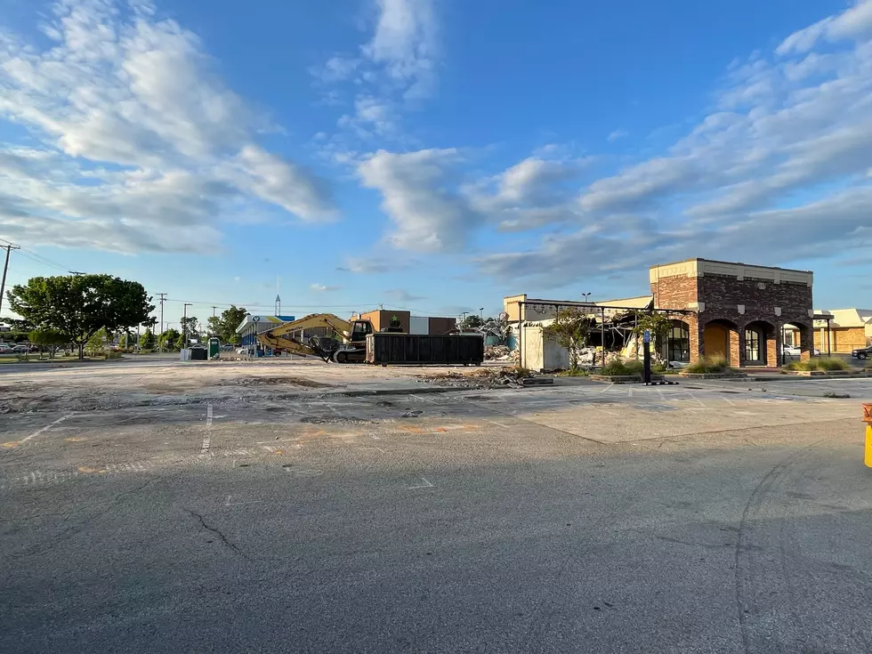 Did You Say Goodbye To The Old Ken&#8217;s Pizza Building In Tyler, Texas?