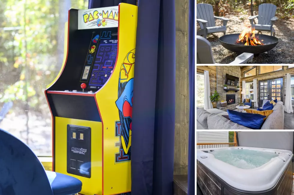 Play Retro Pac-Man At This Broken Bow Cabin That Hosts 12 Guests
