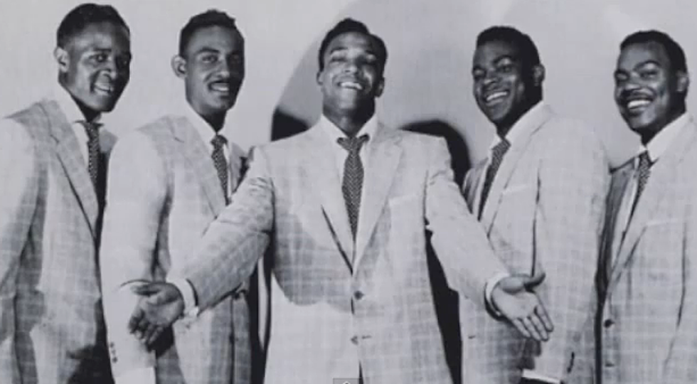 Who Did It Best?  The Drifters VS. The Temptations &#8216;White Christmas&#8217; [POLL]