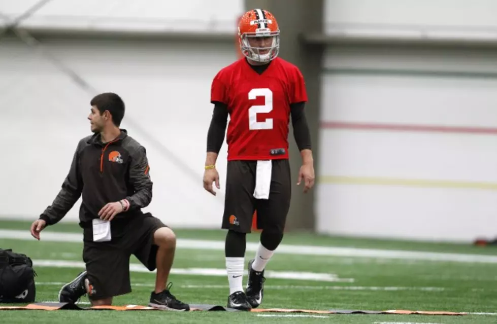 Johnny Manziel Signs Deal With Browns
