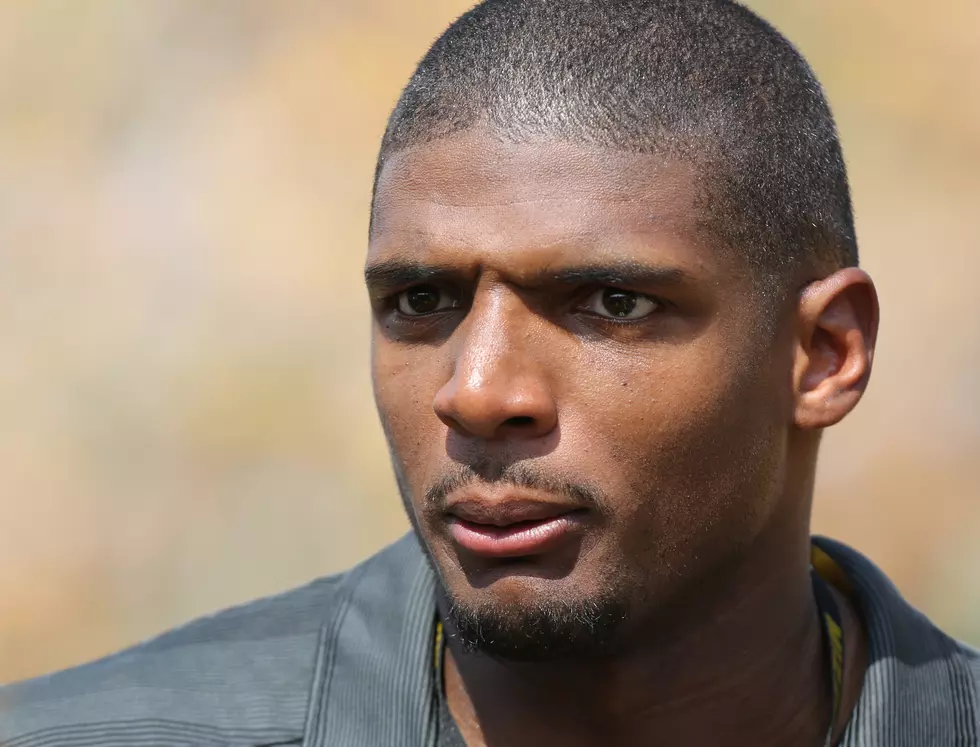 Michael Sam is Signed By the Cowboys