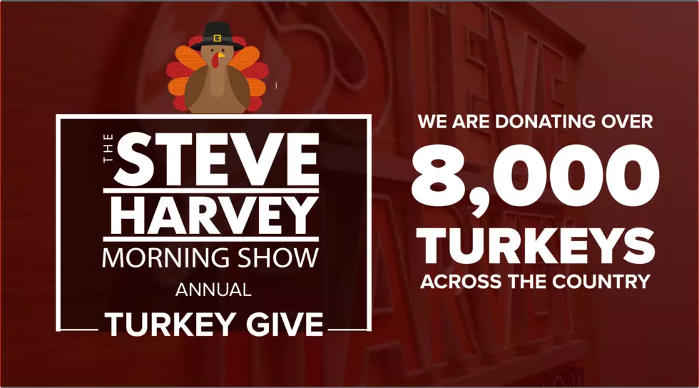 100 Families Receive Free Turkeys From Steve Harvey