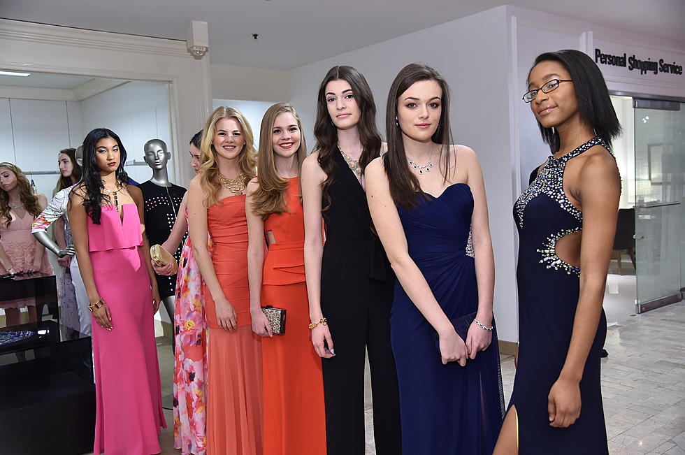 Pick Out A &#8220;FREE&#8221; Prom Dress At The 4th Annual Glam Prom Dress Closet