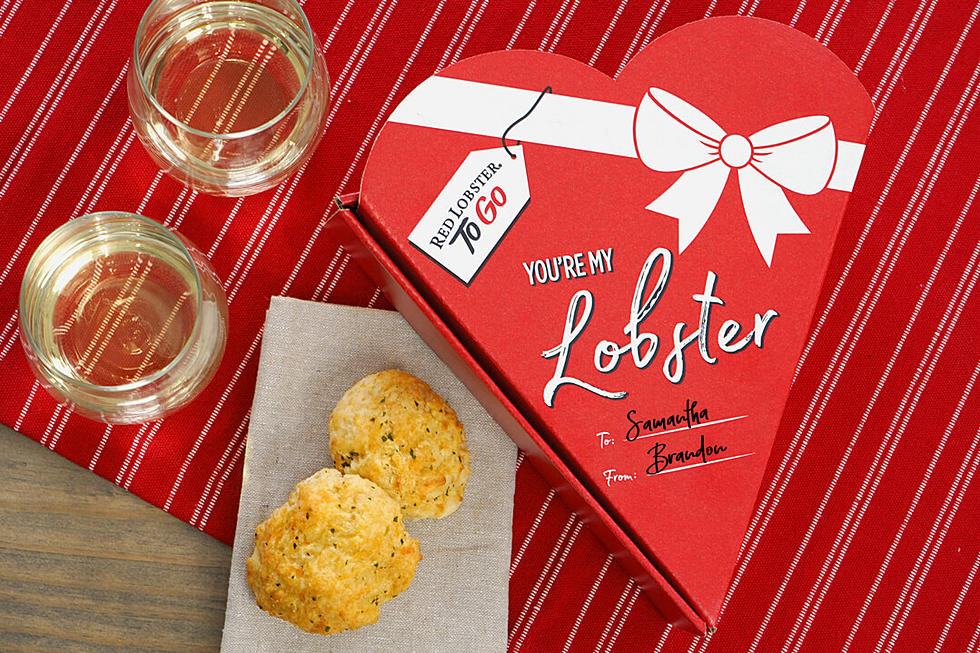 You Butter My Biscuits! Get A Heart Shaped Box Of Cheddar Biscuits From Red Lobster