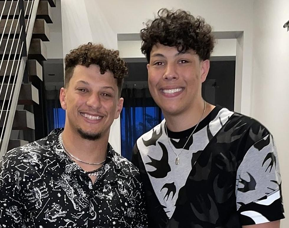 Patrick Mahomes' brother, Jackson, accused of 'forcibly' kissing