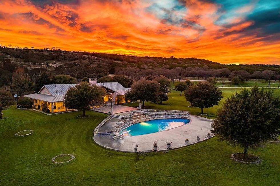 This Beautiful Texas Ranch Sits On 60 Plus Acres & Will Take Your Breath Away