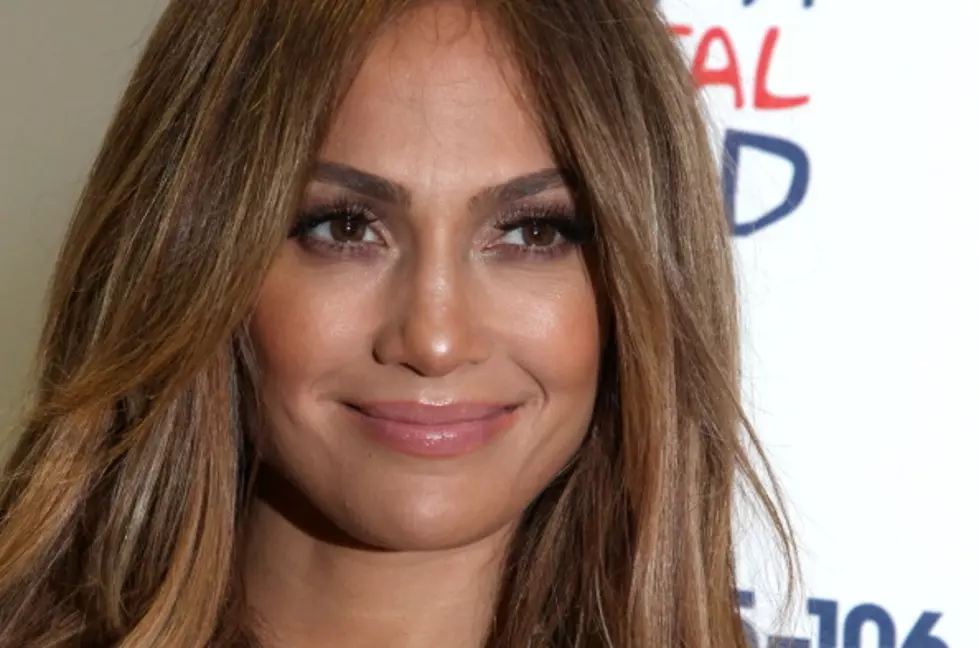 Jennifer Lopez Announces Divorce From Marc Anthony