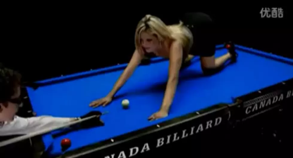 Pool Trick Shots + Hot Chick [VIDEO]