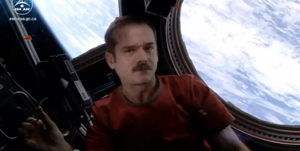 Astronaut Sings David Bowie From International Space Station [VIDEO]