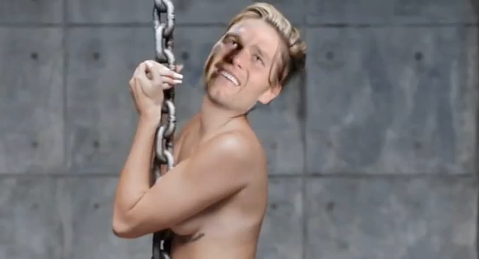 Tom Brady’s Head on Miley Cyrus’ Body in ‘Wrecking Ball’ Video is Disturbingly Hilarious