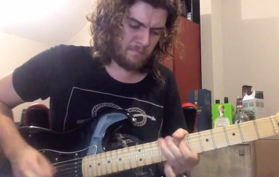 Guy Absolutely Shreds Pink Floyd ‘Comfortably Numb’ Solo in YouTube Cover