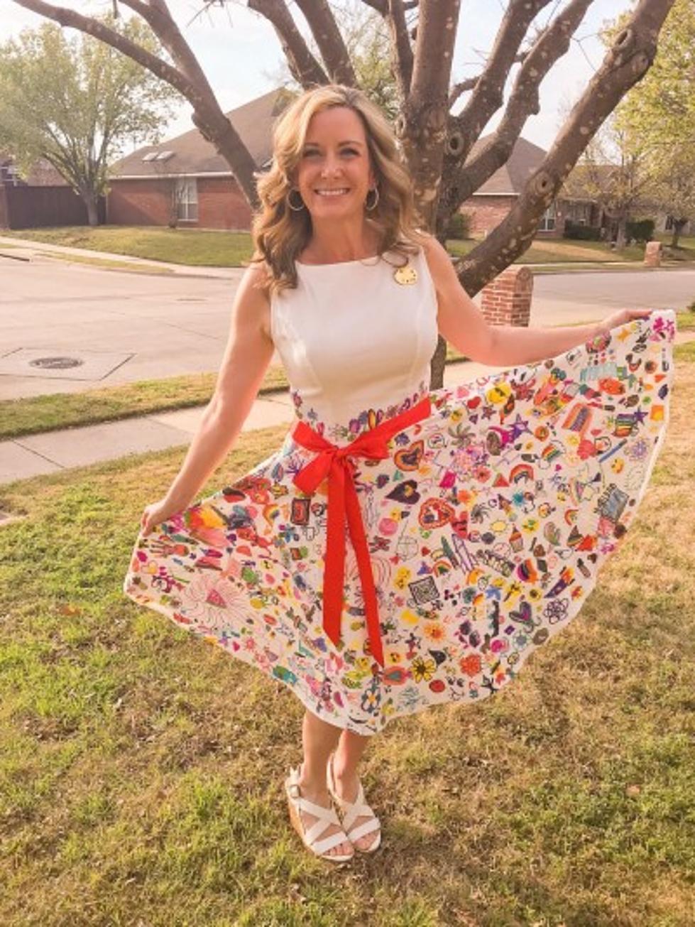 A Texas Teacher Lets Students Doodle On Her Clothes And It Works