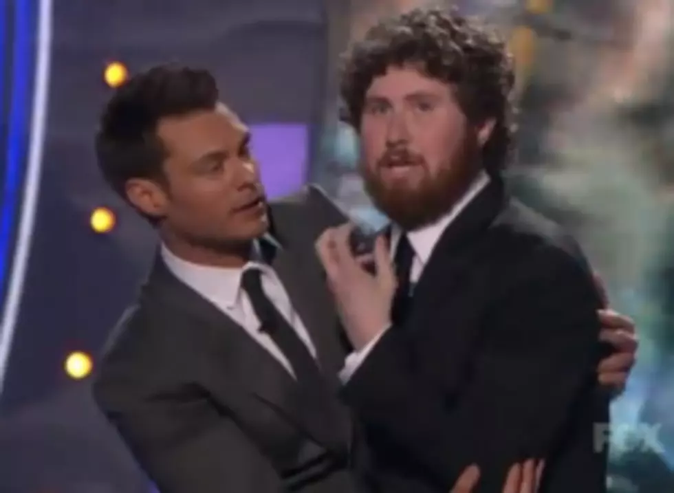Casey Abrams Almost Collapses But Judges Save Him [VIDEO]