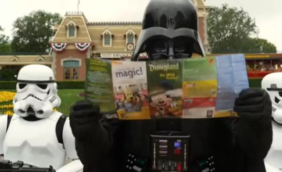 Darth Vader Invades Disneyland-&#8220;Forces&#8221; His Way to the Front of the Lines [VIDEO]