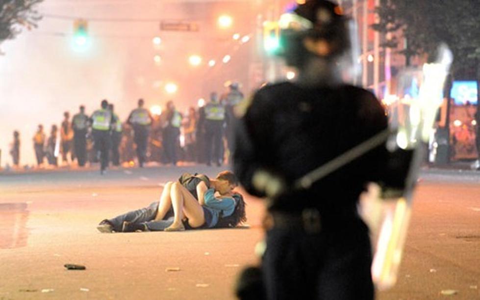 Riots in Canada Over Stanley CUp Finals[VIDEO]