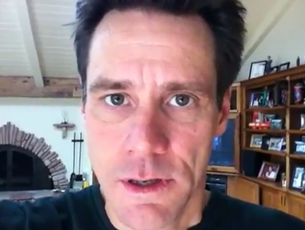 Jim Carrey’s Bizarre Video Declaration of Love to Emma Stone [VIDEO]