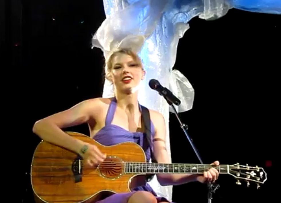 Taylor Swift Cover Eminem’s “Lose Yourself” [VIDEO]