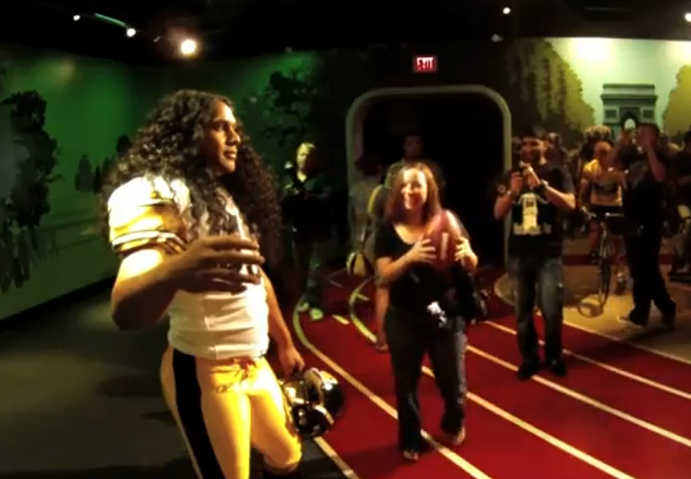 Troy Polamalu Has Some Fun at Madame Tussauds Wax Museum [VIDEO]