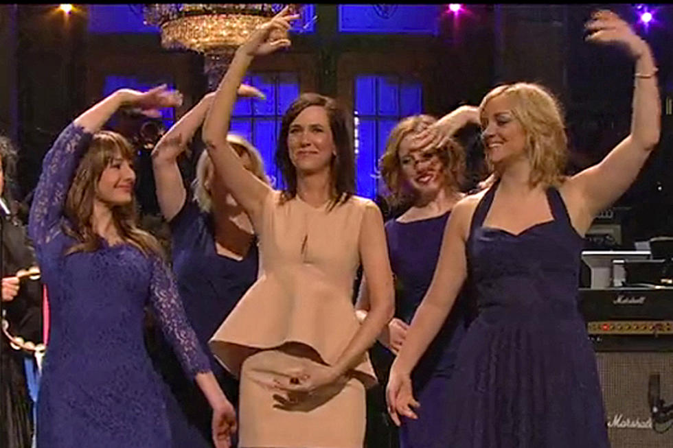 Mick Jagger Helps the ‘SNL’ Cast Make Tearful Goodbyes to Kristen Wiig