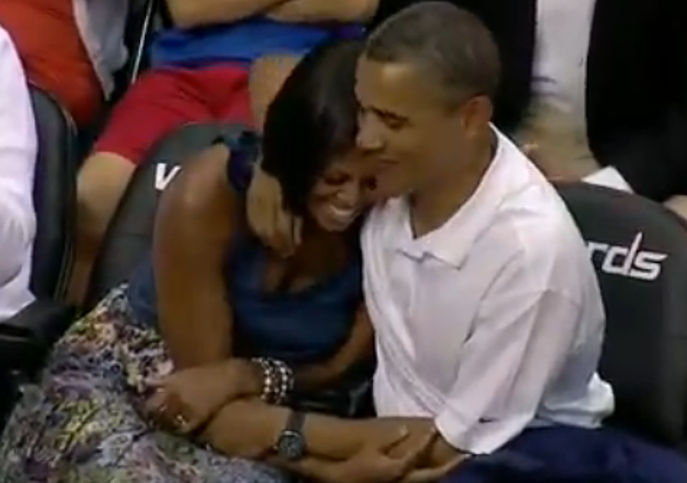 Did The President and First Lady Give up a Smooch for the Kissing Cam? [VIDEO]