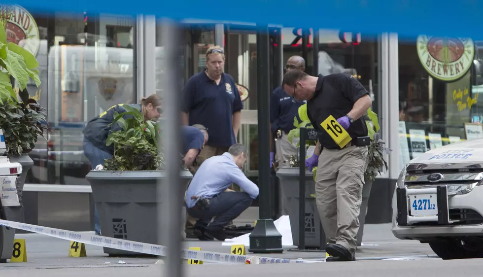 A Gunman Opened Fire Outside the Empire State Building in New York [VIDEO]