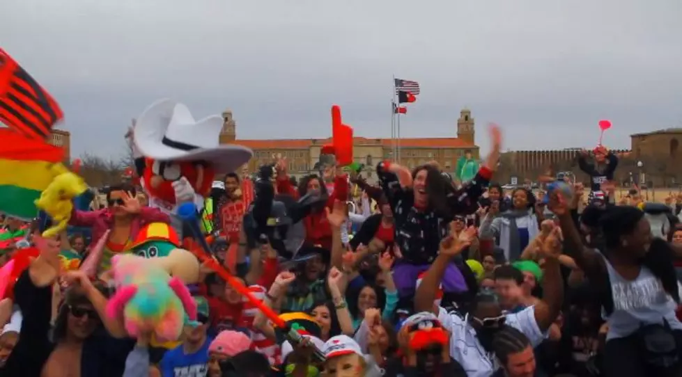 Texas Tech’s Ultimate “Harlem Shake” Featuring Raider Red and Probably You [VIDEO]