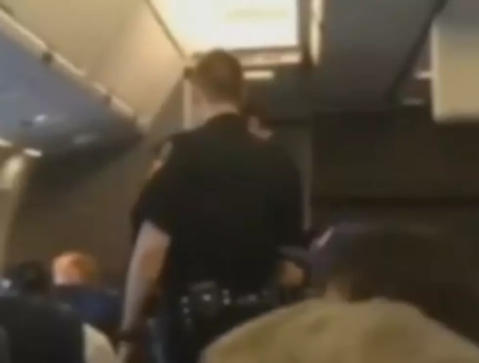American Airlines Kicked a Woman Off a Plane Because She Wouldn&#8217;t Stop Singing Whitney Houston [VIDEO]