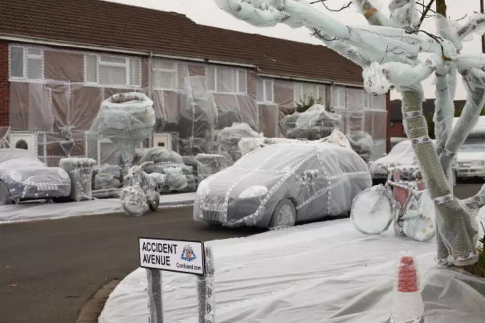 See A Whole Street Bubble Wrapped For Safety [PICS]