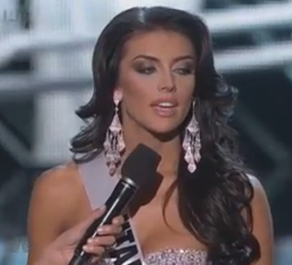 OMG Miss Utah PLEASE Just Stand There and Look Pretty [VIDEO]