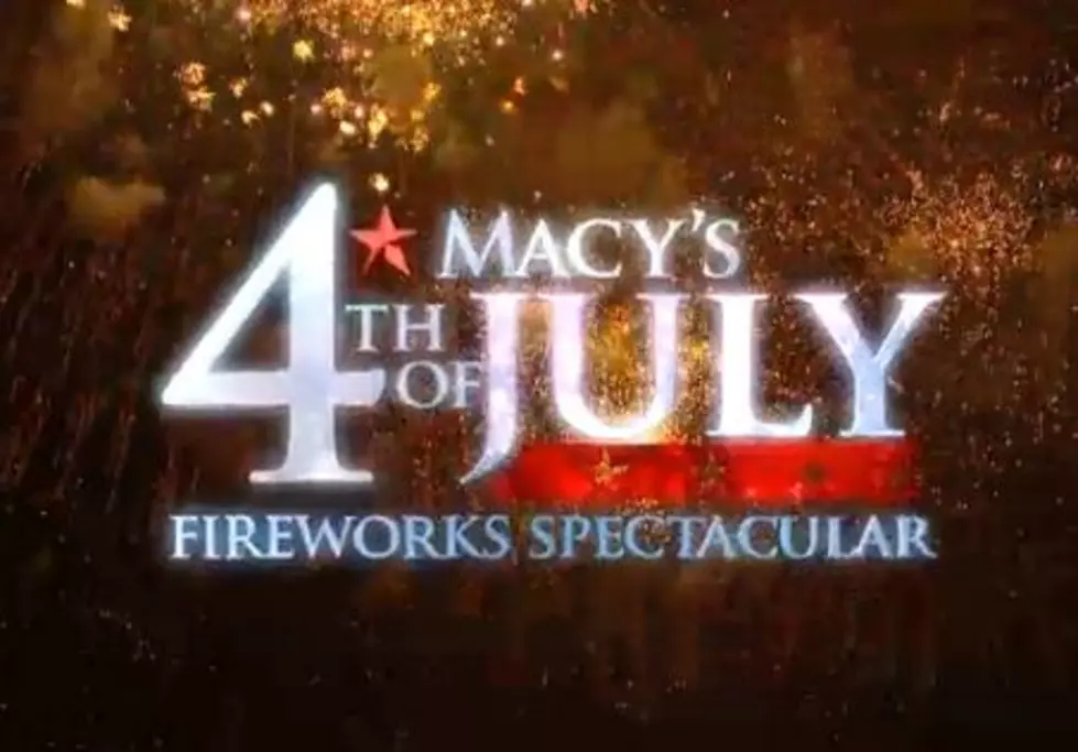 Taylor Swift Joins the Macy&#8217;s July 4th Fireworks Spectacular [VIDEO]