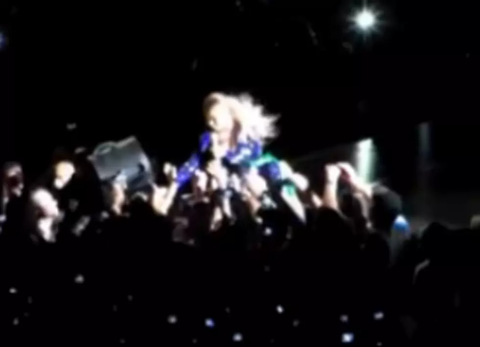 A Crazed Fan Tried to Pull Beyonce&#8217; Off Stage During a Show in Brazil [VIDEO]