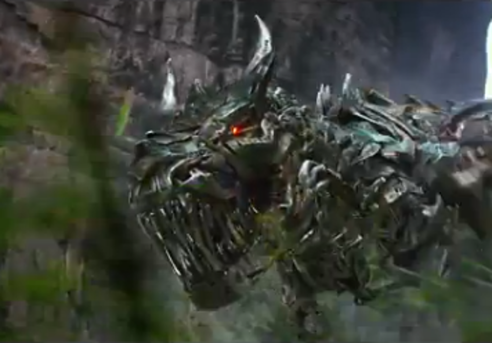 Who’s Ready to See Optimus Prime Take On the Dinobots in “Transformers: Age Of Extinction” [VIDEO]