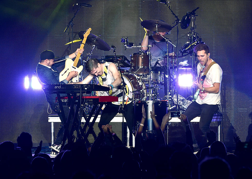 KISS New Music: Walk The Moon ‘Shut Up And Dance With Me’ [VIDEO]