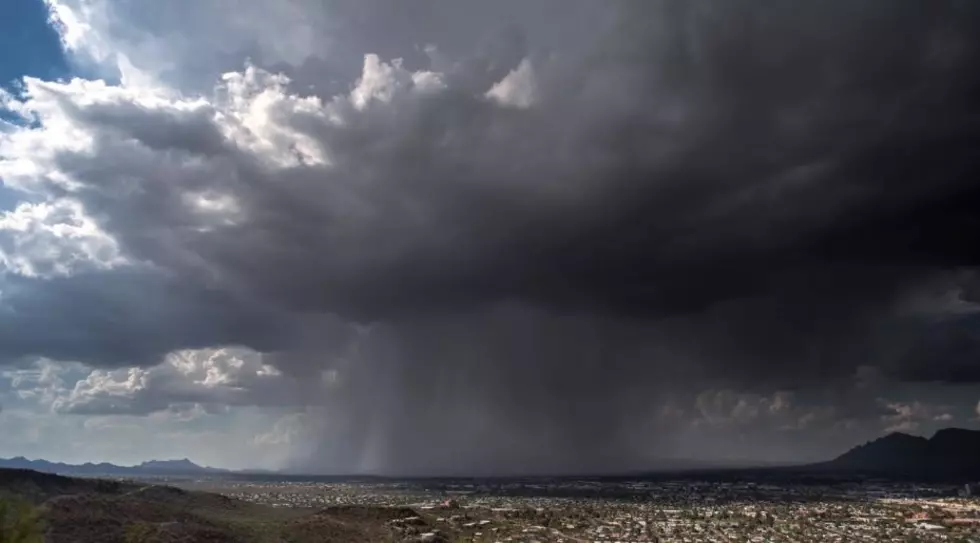 Watch a Time-Lapse Video Of a Microburst Thunder Storm Over Tuscon Arizona [VIDEO]