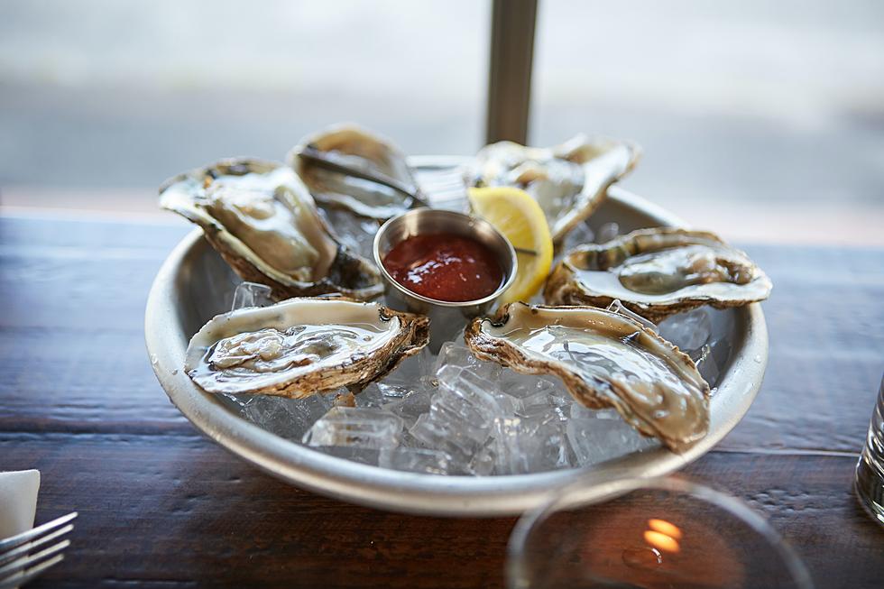 FDA Says Texans Shouldn’t Eat Oysters Right Now 