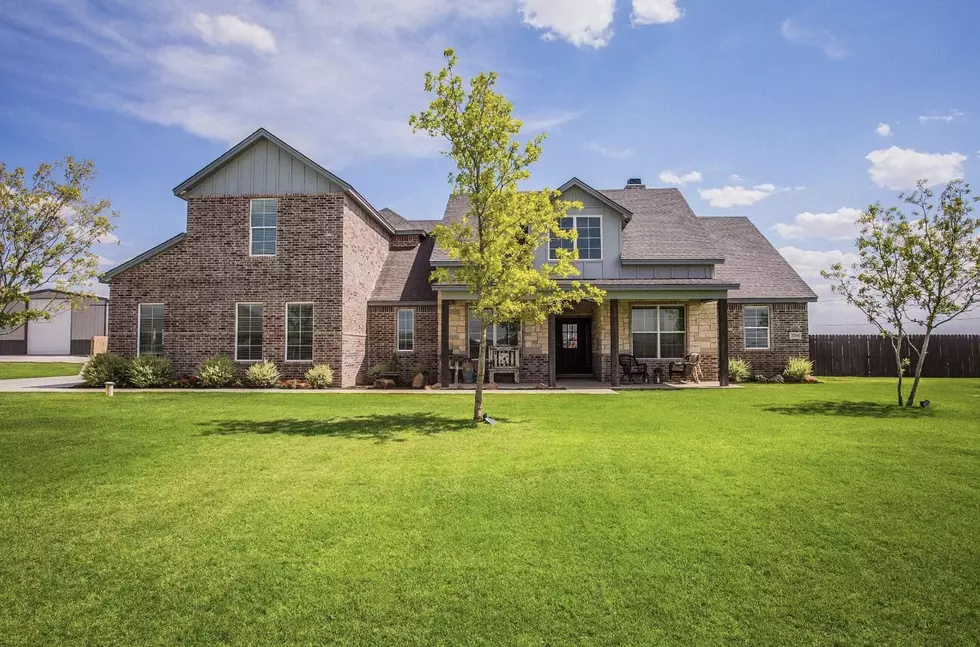 This Stunning South Lubbock Home Has a Built-In Salon