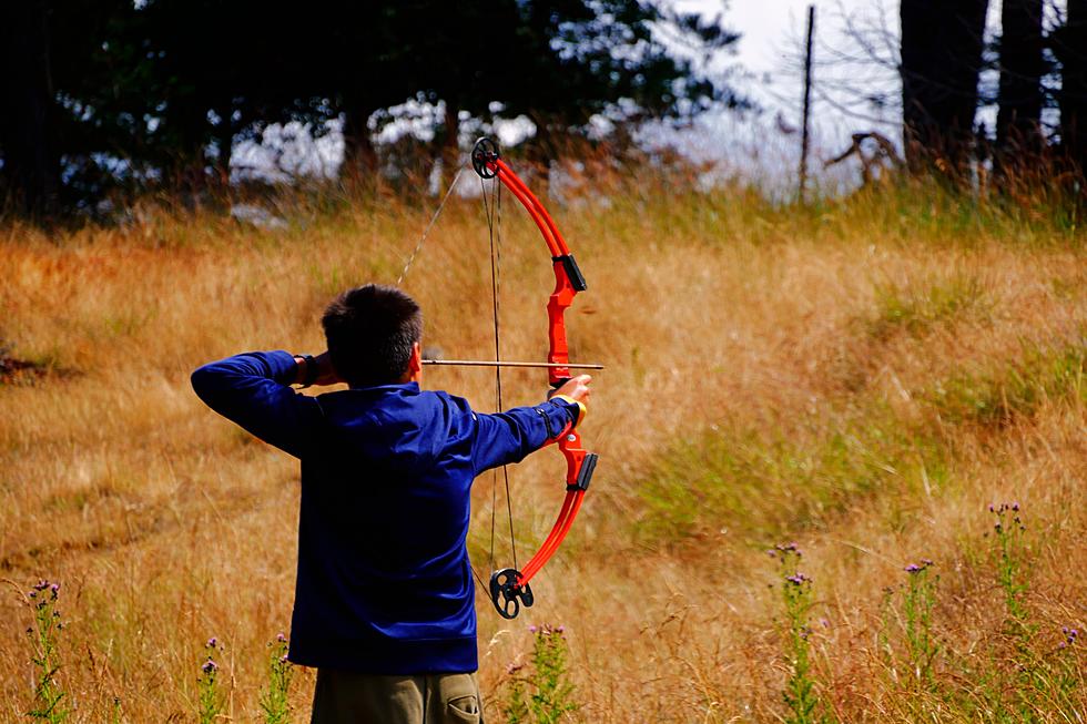 Hub City Hunger Games: Lubbock Cat Shot with Bow and Arrow 