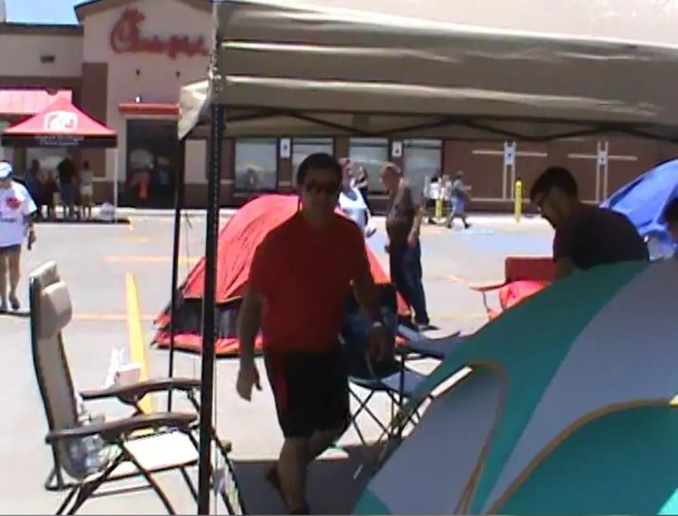 Lubbockites Camping Out for a Year&#8217;s Supply of Chick-Fil-A [VIDEO]